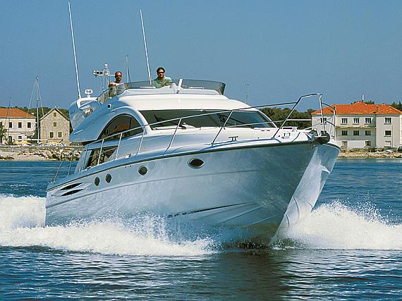 Bez posade Motoryacht Fairline Phantom 50 Luna IV - detalji