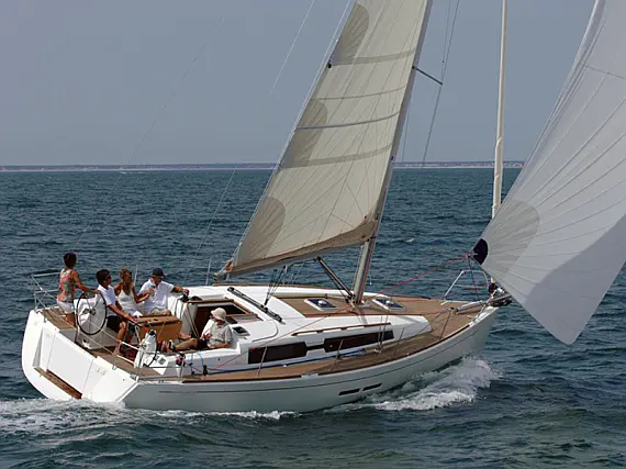 Bez posade Sail boat Dufour 375 GL China girl - detalji