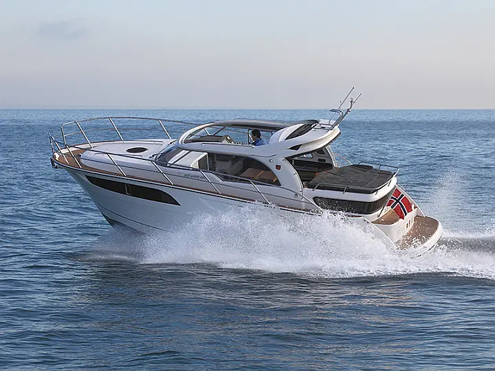 Marex 320 Aft Cabin Cruiser - Marex 320 ACC