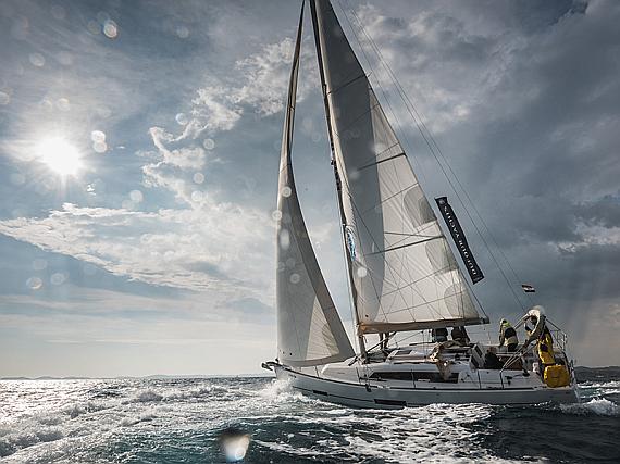 Bez posade Sail boat Dufour 382 GL Sveti Ivan - detalji