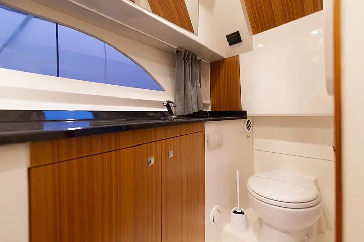 Marex 320 Aft Cabin Cruiser - Marex 320 ACC