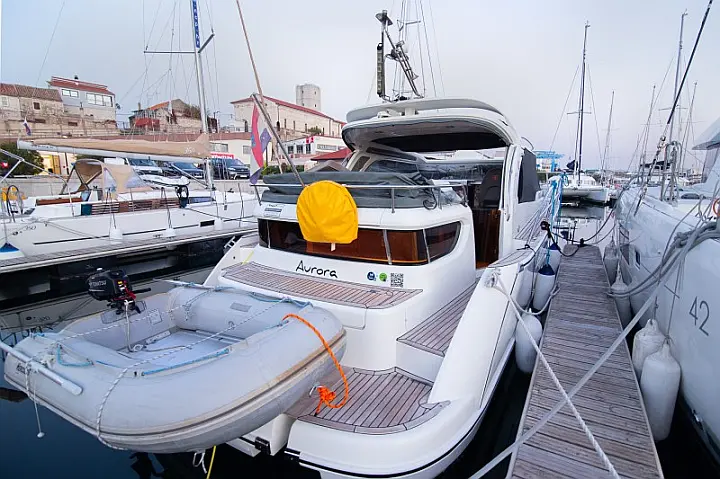 Marex 320 Aft Cabin Cruiser - Marex 320 ACC